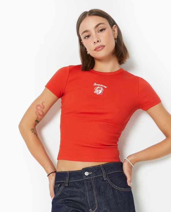 T-shirt en maille côtelée avec broderie rouge - Pimkie