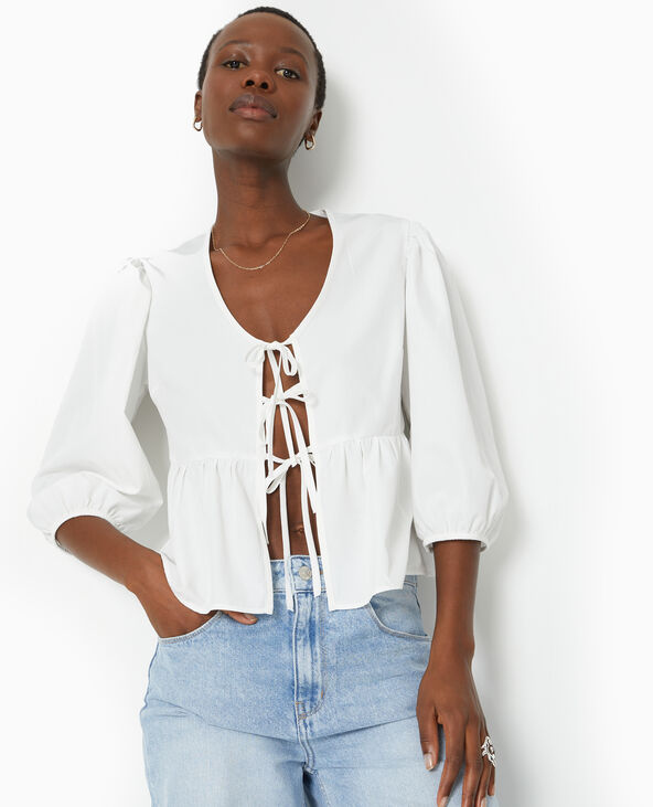 Blouse manches ballons avec nouettes et volant blanc - Pimkie