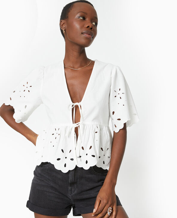 Blouse avec broderie anglaise et nouettes blanc - Pimkie