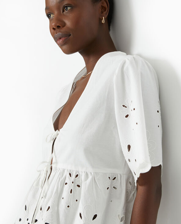 Blouse avec broderie anglaise et nouettes blanc - Pimkie